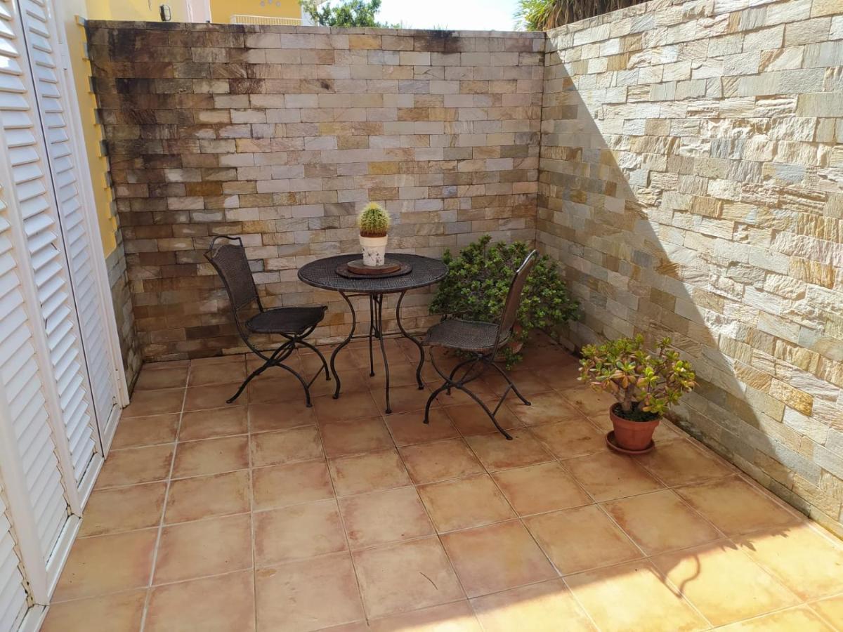 Cheerful 3 Bedroom Town House With GarageTegueste エクステリア 写真