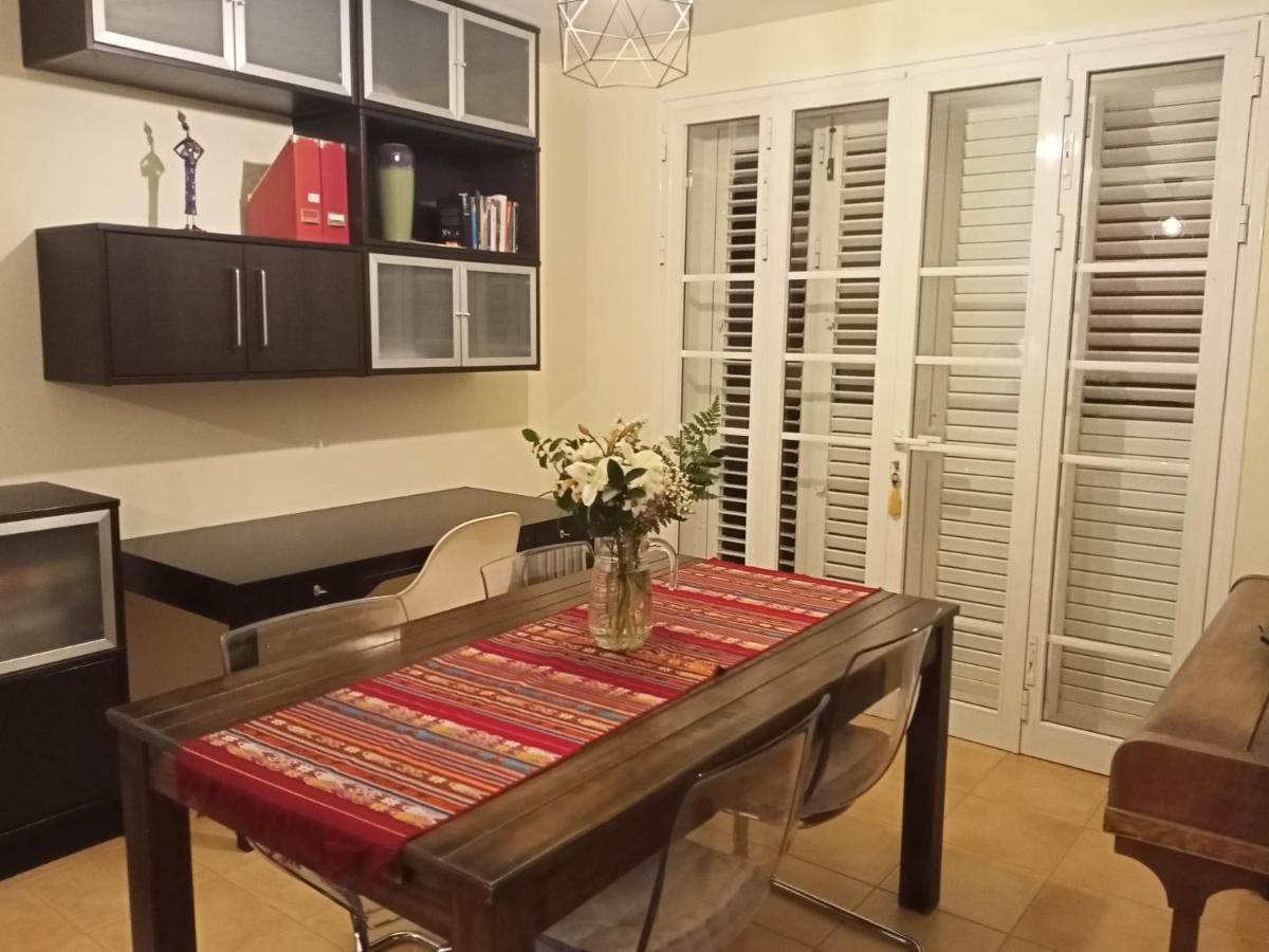 Cheerful 3 Bedroom Town House With GarageTegueste エクステリア 写真