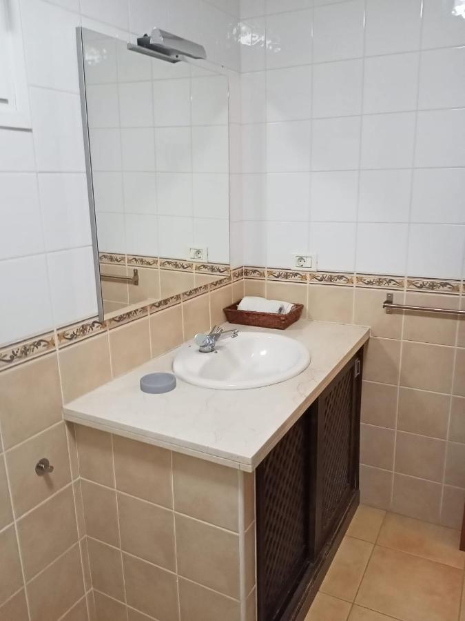 Cheerful 3 Bedroom Town House With GarageTegueste エクステリア 写真