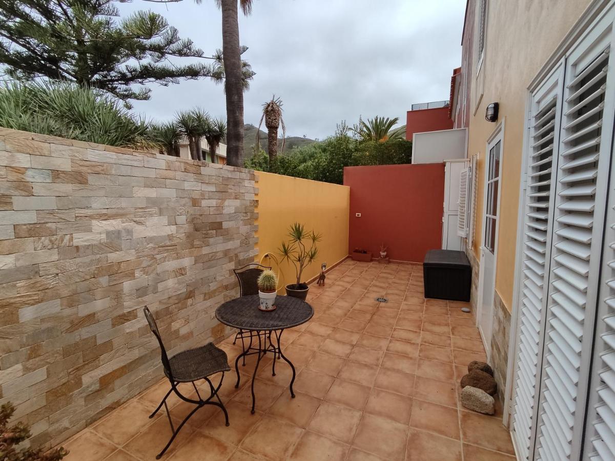 Cheerful 3 Bedroom Town House With GarageTegueste エクステリア 写真