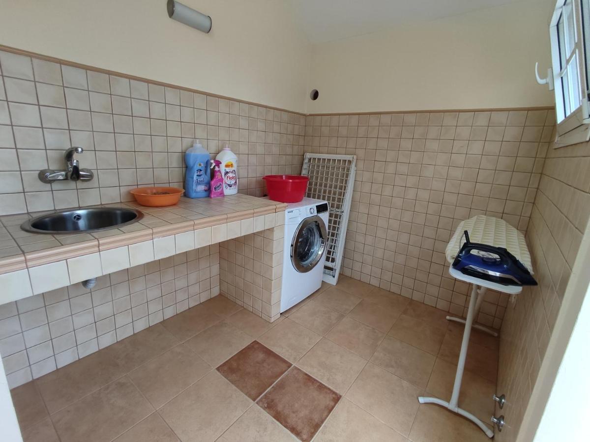 Cheerful 3 Bedroom Town House With GarageTegueste エクステリア 写真